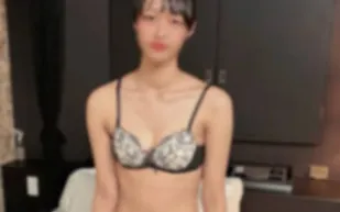 FC2PPV-4609649 身材高挑皮膚白皙