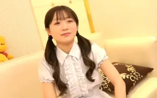 FC2PPV-4434719 第六彈可愛素人Deco醬的白虎中出自拍影片愛素人Deco醬