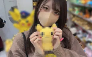 FC2PPV-3163986 甜美可愛讓我心動的大學生我竟然不戴套就射在了她的陰道裡