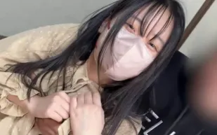 FC2PPV-4670431 可愛的越南女孩
