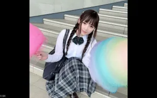 FC2PPV-3148878 知名高中讓被帶入密室遭受猥褻行為她白皙豐滿的美乳從制服中暴露