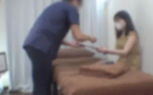 FC2PPV-4700293 美麗的30多歲女白領擁有美肌與迷人身材