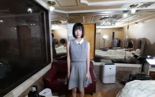 FC2PPV-4575736 纖細E罩杯敏感美女與濃烈生中出性愛特寫