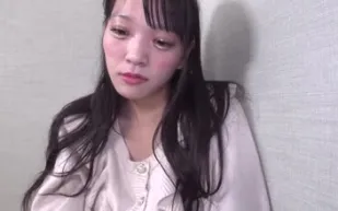 FC2PPV-3186226 濃稠粘稠的精液糾纏在毛茸茸的陰部中