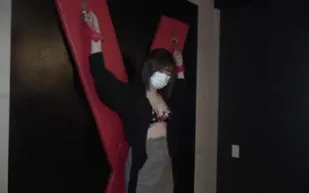 FC2PPV-4550038 在某超市工作的人妻被小弟弟滿滿滋養