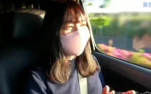 FC2PPV-4542177 十九歲現役夜店妹首拍野戰連射