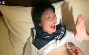 FC2PPV-3283840 純真十八歲少女首拍成人儀式