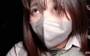 FC2PPV-4582966 十八歲色白白皙舞隊隊長首演狂插