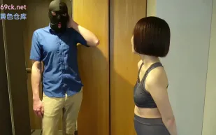FC2PPV-4881391 分享身體第13章後篇女友男友不在時男友朋友來訪誘騙瑜伽中的她遭受NTR
