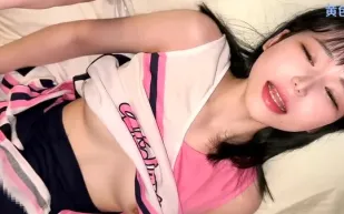 FC2PPV-3211778 可愛臉蛋粗喘聲浪美少女高潮痙攣