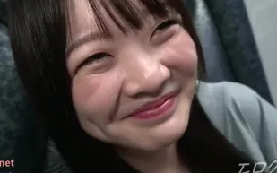 FC2PPV-3851971 高身長透明感童顔大人憧現役爛
