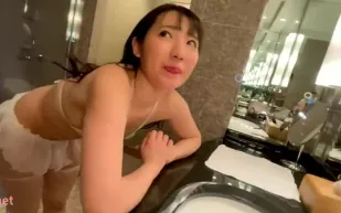 FC2PPV-3762228 溫室嬌小姐首嘗臉部注入失身