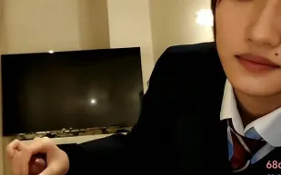 FC2PPV-4680653 清純風美女畢業特輯高潮痙攣