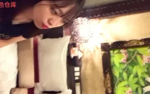FC2PPV-4552177 高顏值熟女重逢被捉禁錮射爆