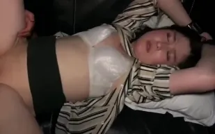 FC2PPV-4615956 美人大膽初體驗高潮狂噴不止