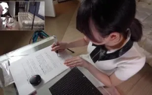 FC2PPV-4531922 明亮白皙苗條F杯淫亂身體的鄉下女孩