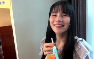 FC2PPV-4779269 嬌嗔細腰巨乳美姬爽受種馬射爆