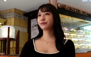 FC2PPV-4589302 杯美胸極品細瘦尤物狂插高潮不停