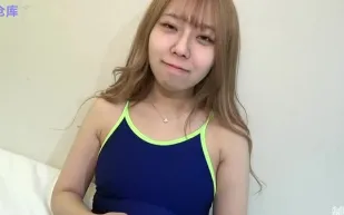FC2PPV-4621788 初次露臉女優校服激戰開苞