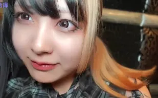 FC2PPV-4956763 搖曳巨胸新人美甲師被誘雙射止癮