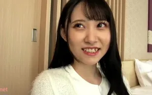 FC2PPV-4361267 萌系女大學生初體驗連番高潮內射