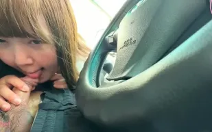 FC2PPV-4949544 久別熟女街頭口交車內高潮