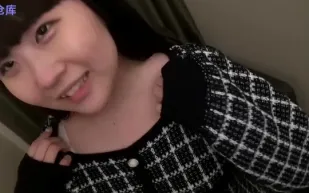 FC2PPV-3233960 羞澀歲寵物美容師淪陷爆乳
