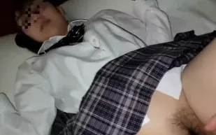 FC2PPV-3861290 眼鏡優等生酒店偷拍慘