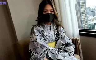 FC2PPV-3135235 和服艷后實拍破處私房寫真