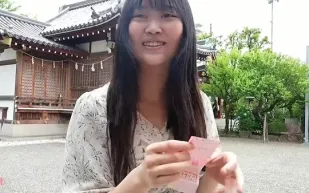 FC2PPV-4722817 歸國清純女首拍半露遭狂射