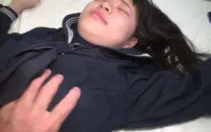FC2PPV-4692217 黑長直水手服少女清純外表下的瘋狂高潮