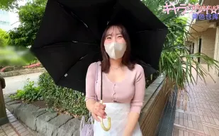 FC2PPV-4808293 上國美少女戴面具中出淪陷