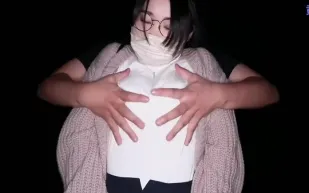 FC2PPV-3232257 眼鏡巨乳魯蛇男首次激戰淪陷