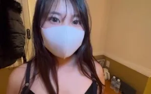 FC2PPV-4592550 比燈飾更閃耀的巨乳女甜點師