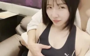 FC2PPV-4380995 擁有欲求不滿的身體的年輕妻子