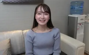 FC2PPV-4430742 播音員志望清純安靜美女春香醬