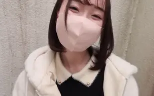 FC2PPV-4330669 今年20歲女大學生