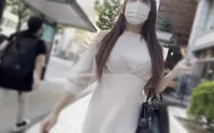 FC2PPV-4205160 肉棒墮落的新妻