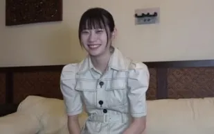 FC2PPV-4111554 像偶像一樣可愛