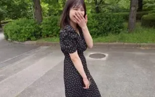 FC2PPV-4742218 美麗的妻子陷入了無性婚姻