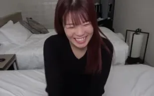 FC2PPV-3998261 美臀和纖腰的漂亮女孩