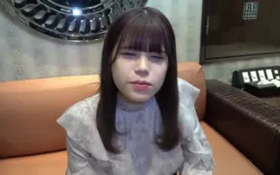 FC2PPV-4059569 她對與男友的性愛並不滿足一次又一次地用其他男人的陰莖射精