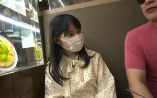 FC2PPV-3749826 假扮大學生申請私人拍攝的離家少女