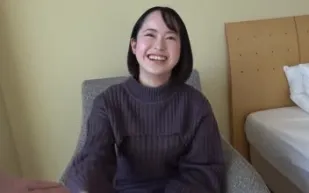 FC2PPV-3218449 挑逗一位忙碌工作一天後前來放鬆的職業女性