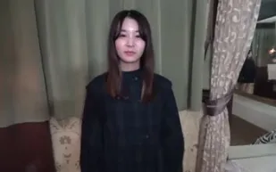 FC2PPV-3229015 被從內部散發出的難以抑制的女性氣息所激動