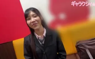 FC2PPV-4759214 立志成為地下偶像的硬核宅女