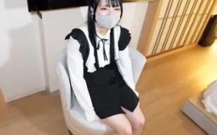 FC2PPV-3165325 乖巧的巨乳美少女