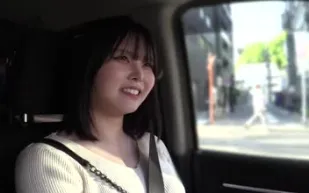 FC2PPV-4701018 航空公司新卒甜美女孩