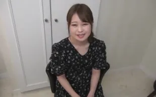 FC2ppv-3172645 她散發著令人無法抗拒的溫柔氣息