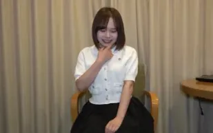 FC2PPV-4765451 從她認真的外表絕對想像不到的騷浪少女